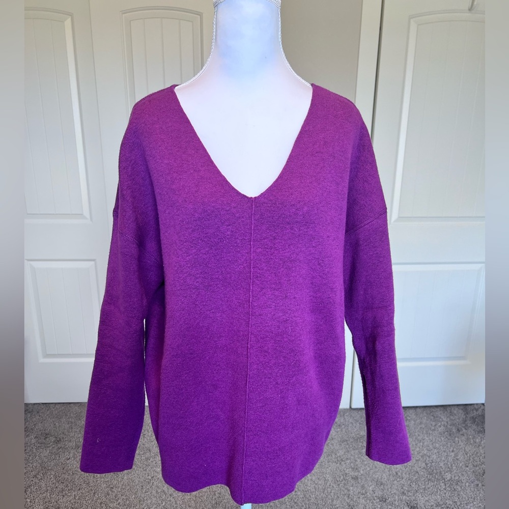 J. Jill Purple V-Neck Pullover Sweater Sz Medium